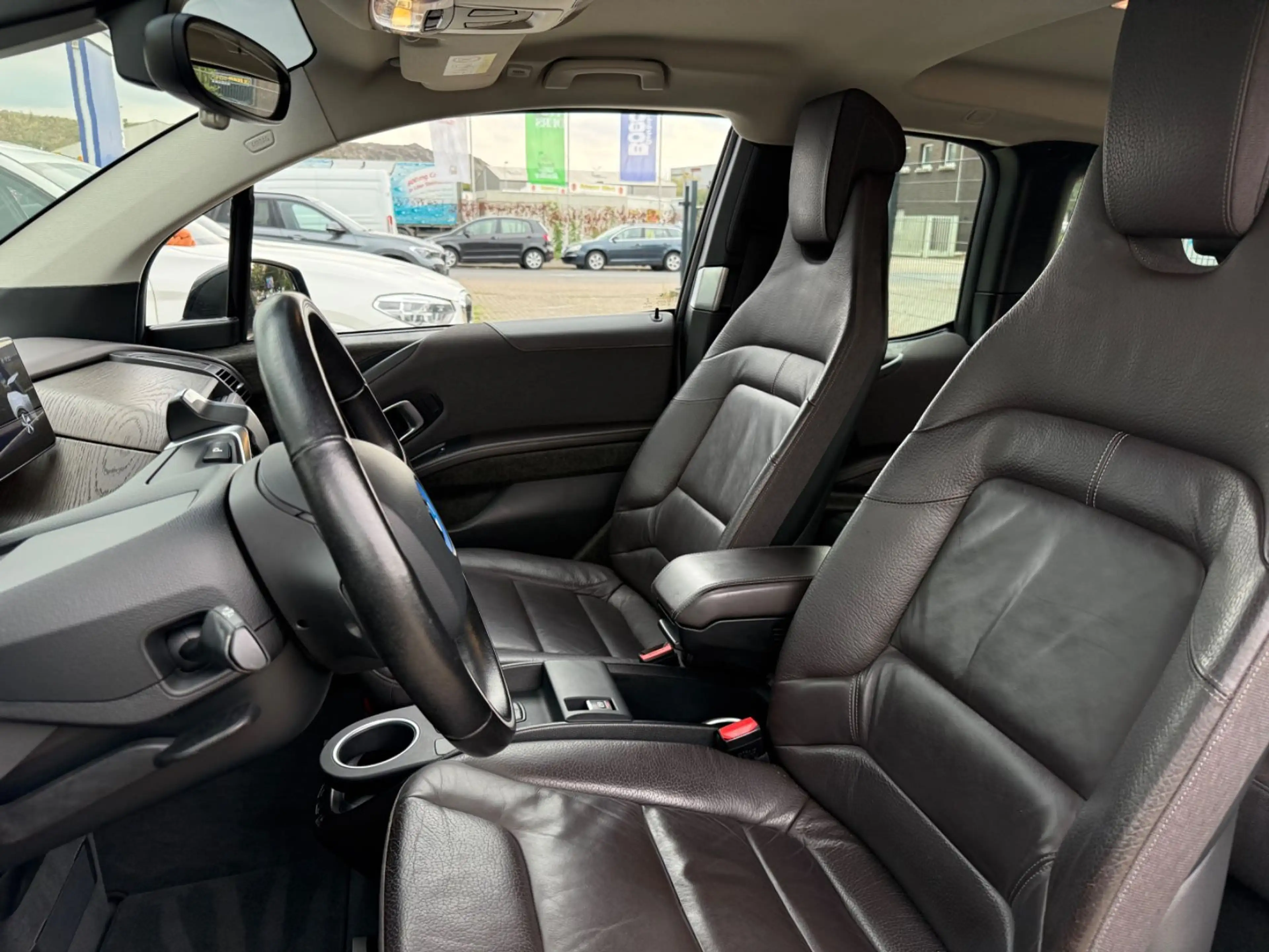 BMW i3 Basis/LED/Leder/ACC/Keyless/Navi/Kamera — photo 13