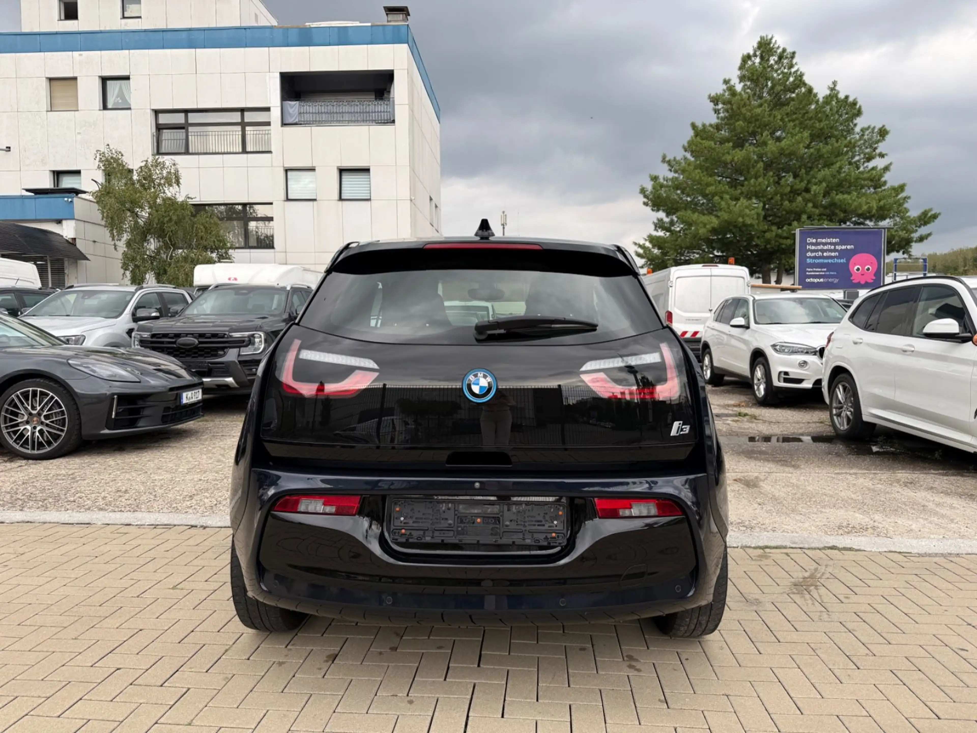 BMW i3 Basis/LED/Leder/ACC/Keyless/Navi/Kamera — photo 7