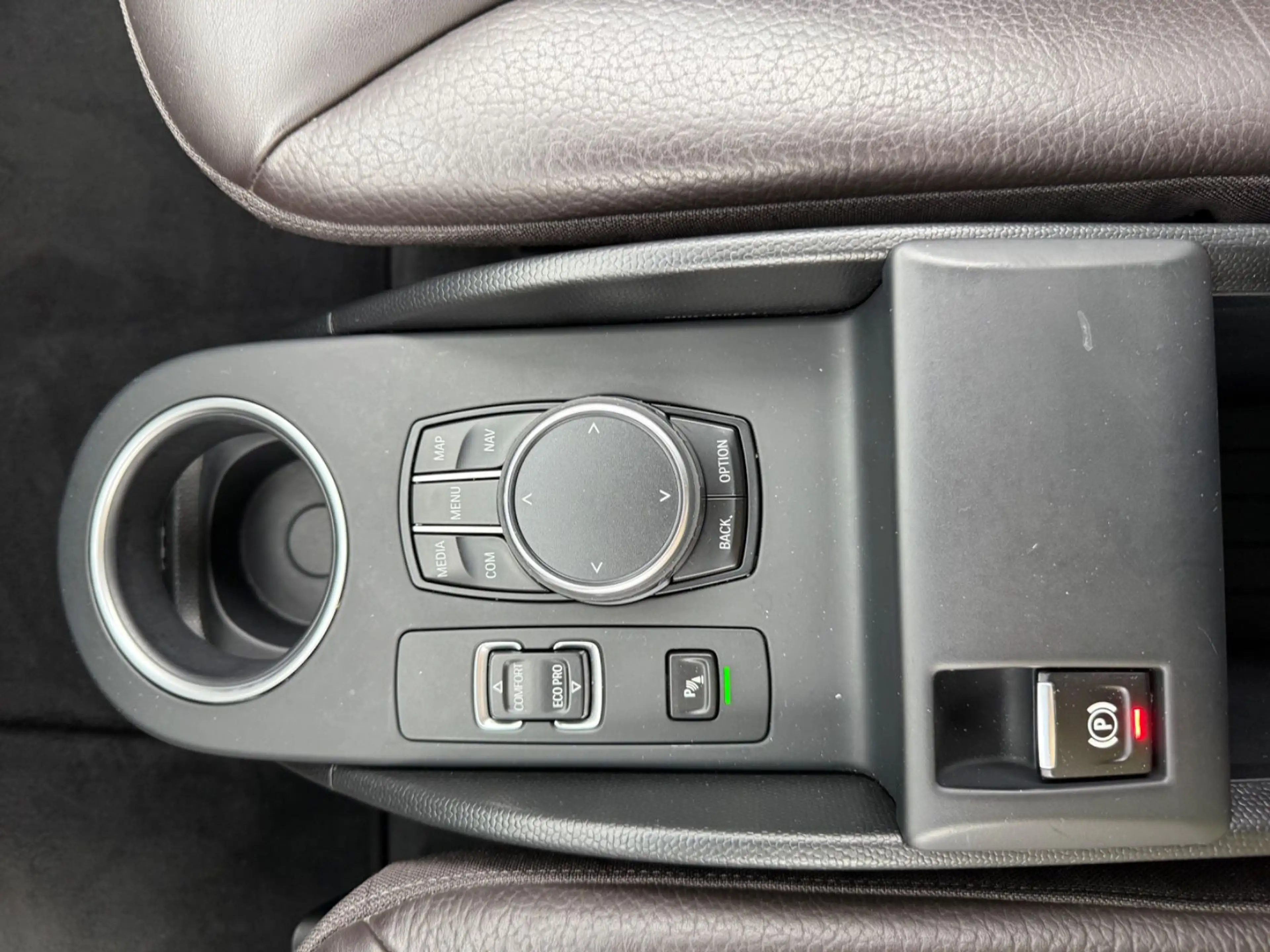 BMW i3 Basis/LED/Leder/ACC/Keyless/Navi/Kamera — photo 25