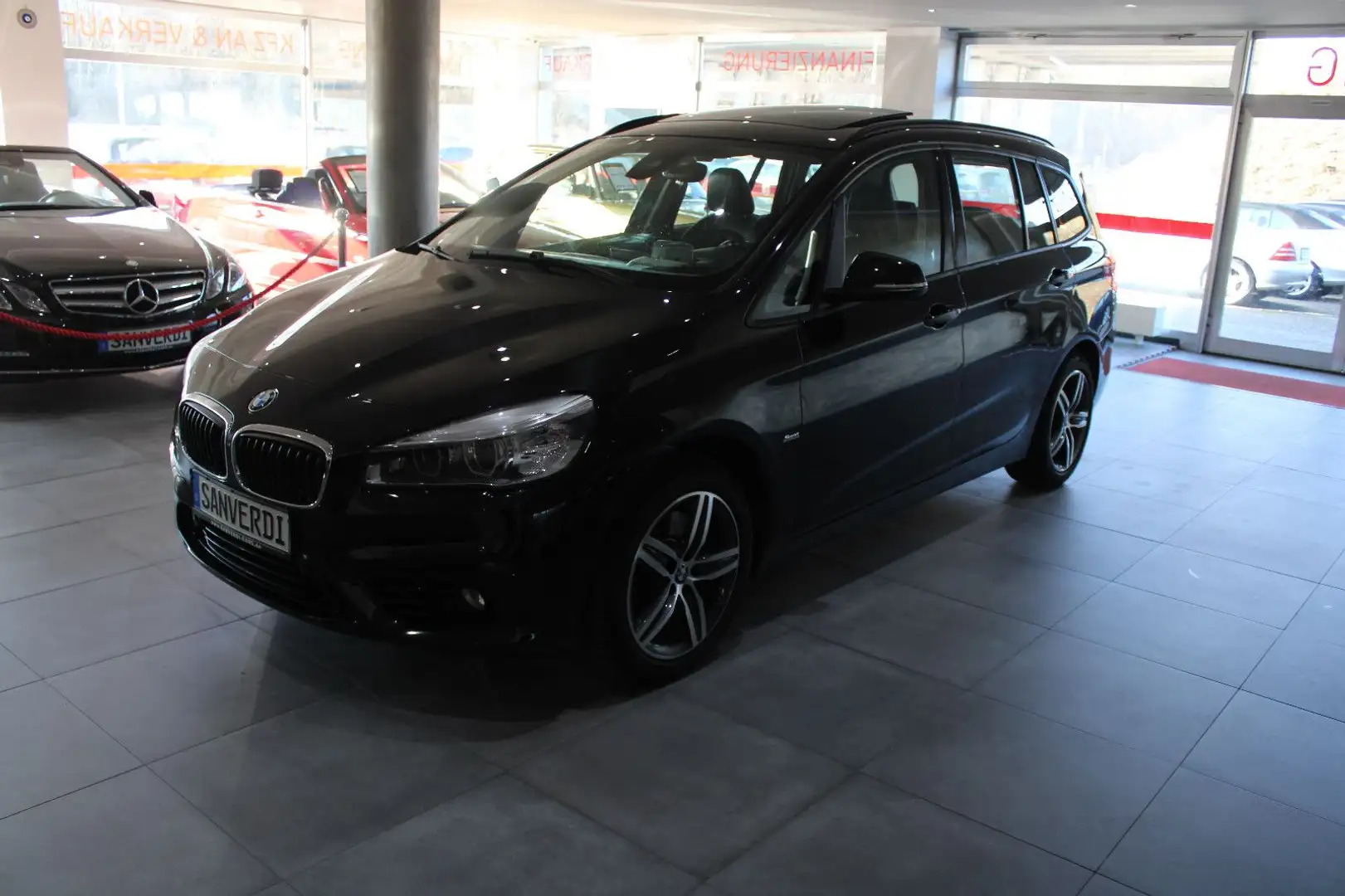 BMW 220 220d GT xDrive SPORT LEDER LED PANORAMA 7.SITZER Schwarz - 1