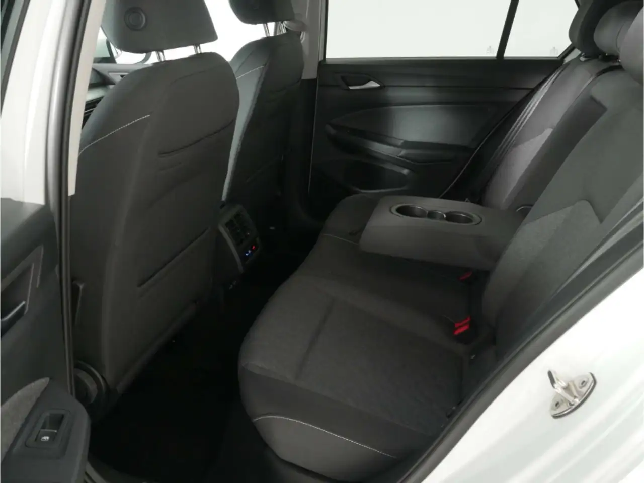 Volkswagen Golf 1.0 eTSI Move DSG App-Connect/SH/Klima, миниатюра 18