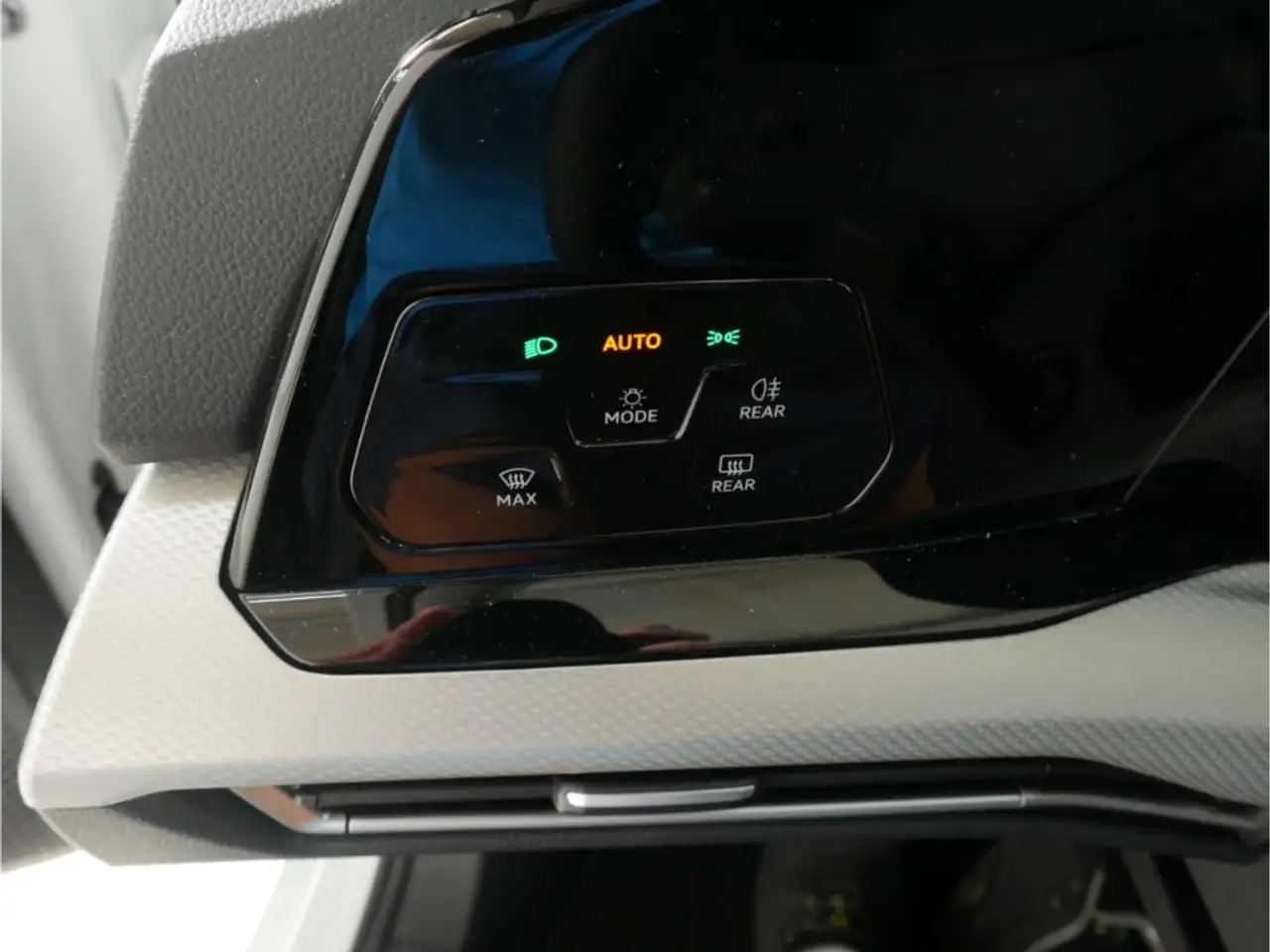 Volkswagen Golf 1.0 eTSI Move DSG App-Connect/SH/Klima, миниатюра 21