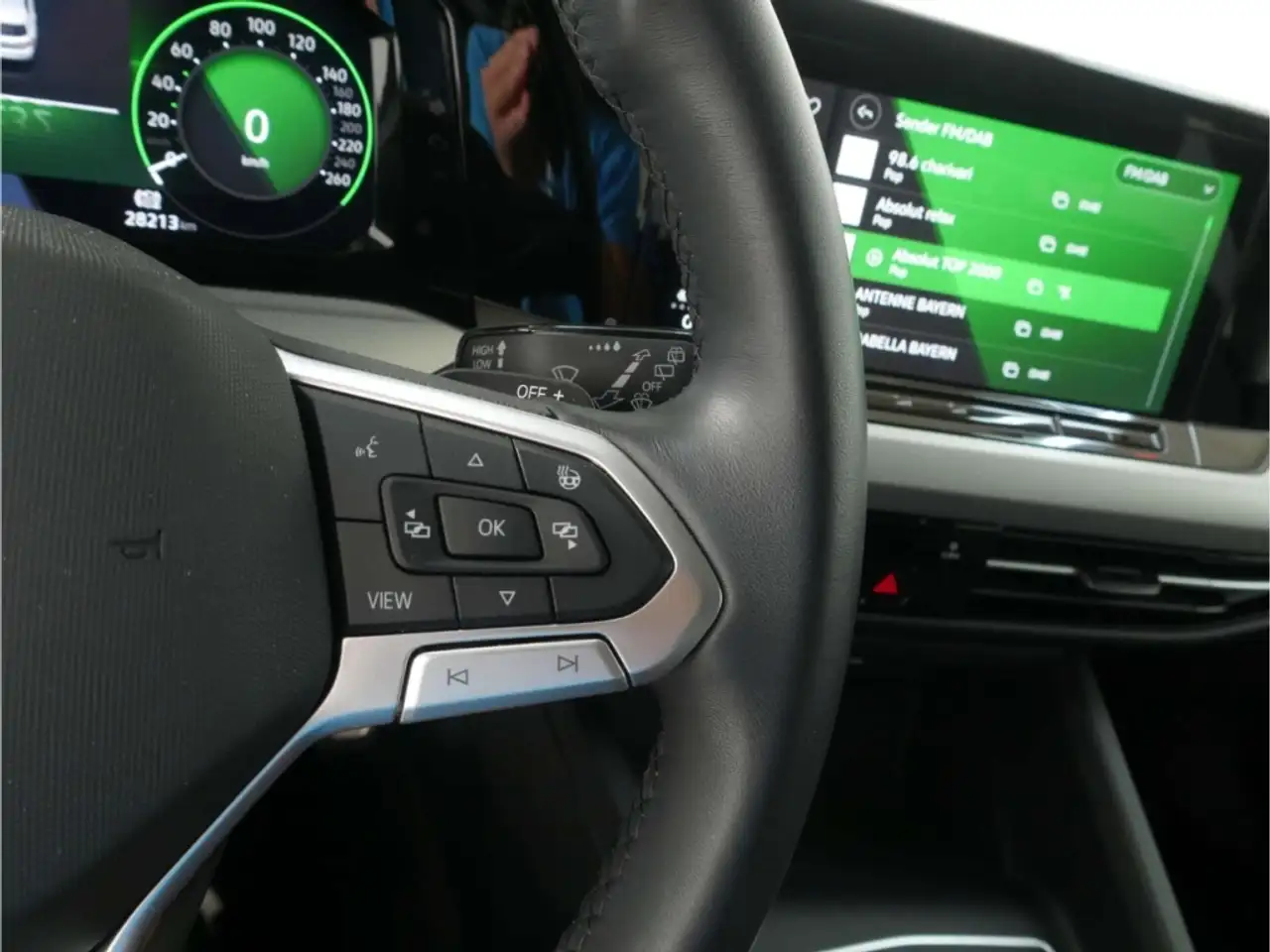 Volkswagen Golf 1.0 eTSI Move DSG App-Connect/SH/Klima, миниатюра 16