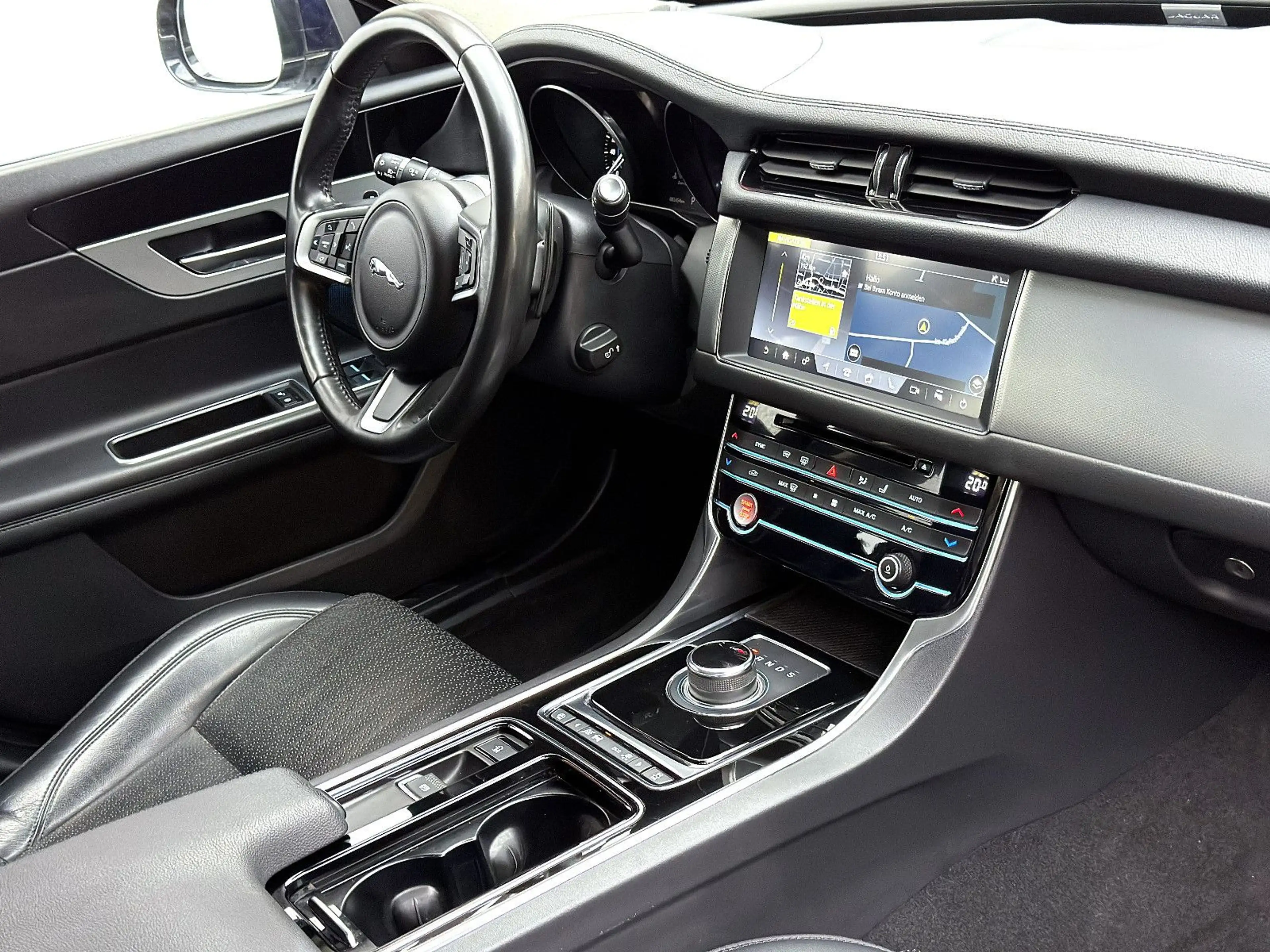 Jaguar XF Sportbrake Prestige *LED*SHZ*AHK*RFK* — photo 10