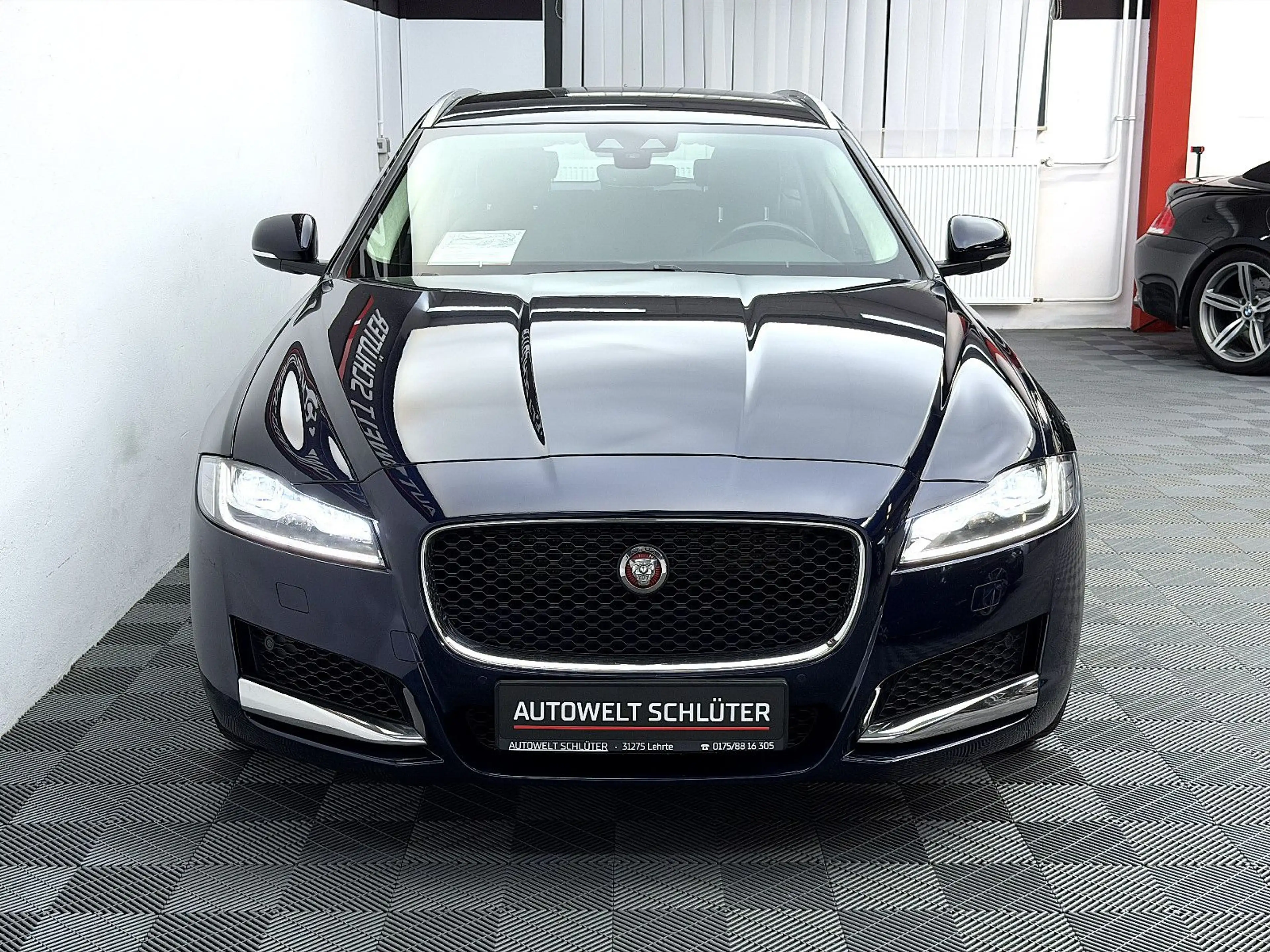 Jaguar XF Sportbrake Prestige *LED*SHZ*AHK*RFK* — photo 2