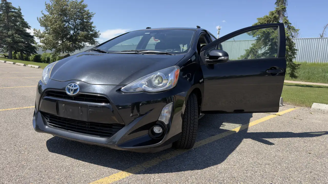  a Prius c