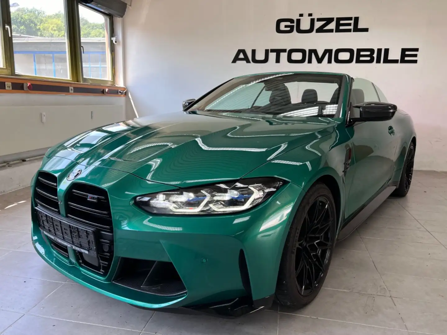 BMW M4 Cabrio xDrive Competition/LASER/HUD/M-CARBON/ Grün - 2