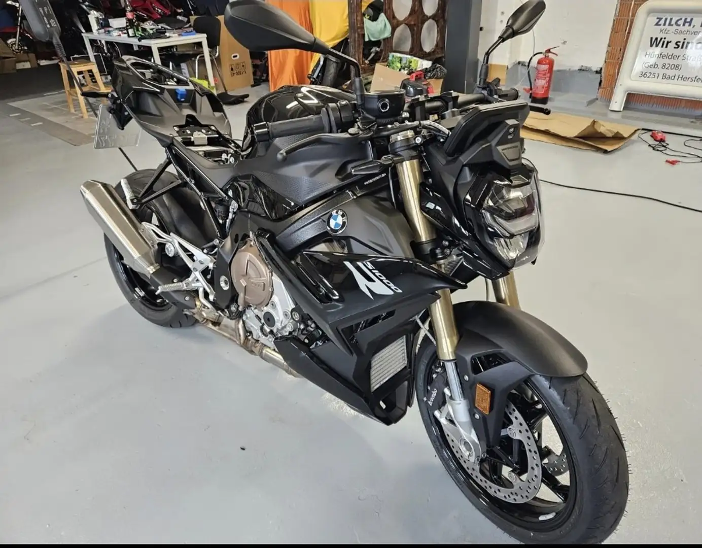 BMW S 1000 R Чёрный - 1
