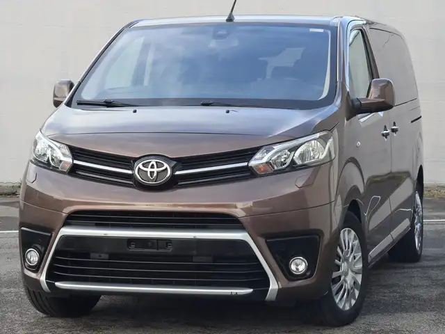 Toyota Proace Proace Verso 2.0 D-4D Medium MPV S