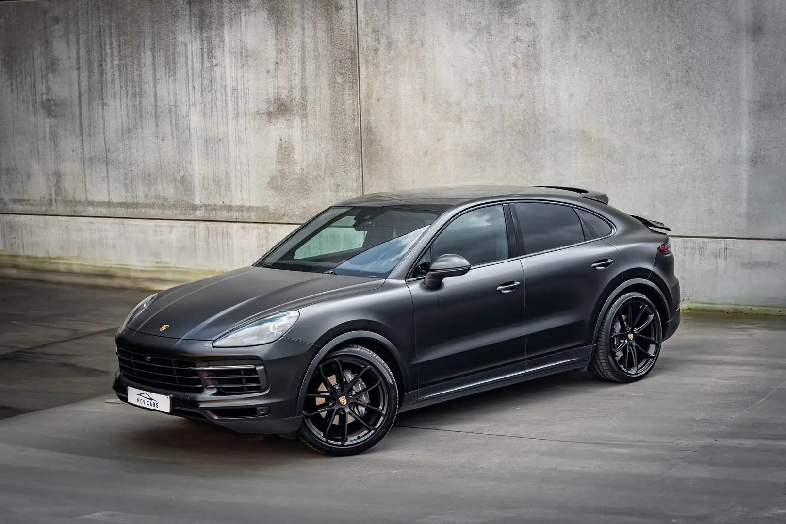 Porsche Cayenne 3.0 Turbo V6 Tiptronic S (EU6d-TEMP) Zwart - 2