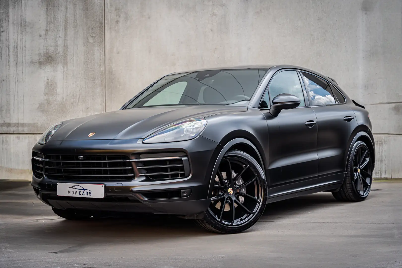 Porsche Cayenne 3.0 Turbo V6 Tiptronic S (EU6d-TEMP) Zwart - 1