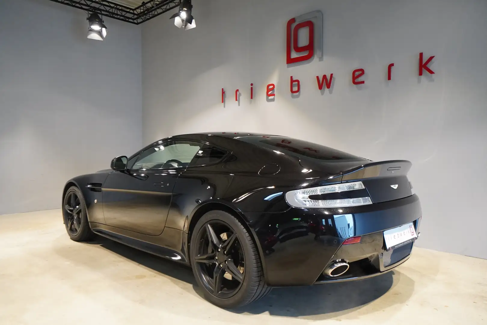 Aston Martin V8 V8 Vantage S Sportshift*BRD Fzg*unfallfrei* Schwarz - 2