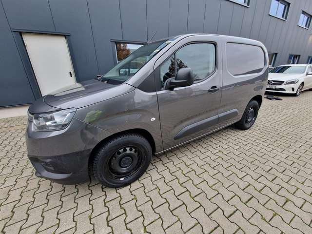 Imagine Toyota Proace City Proace City 1.2 Turbo S.