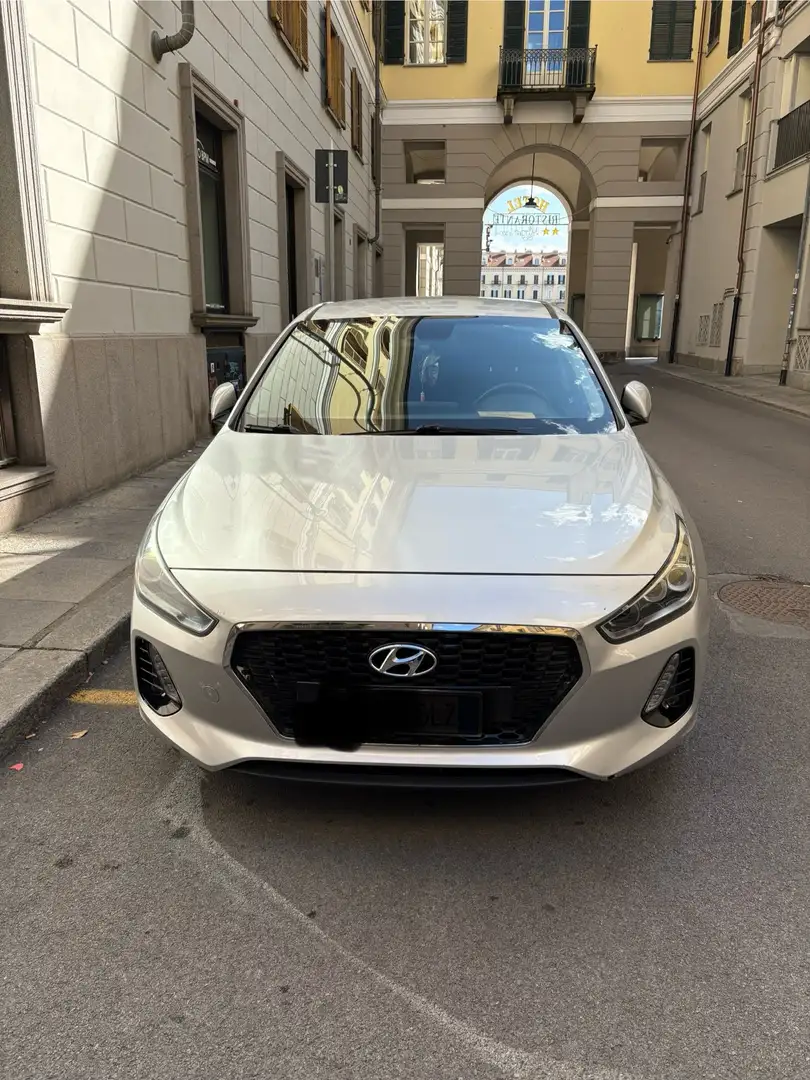 Hyundai i30 5p 1.6 crdi Comfort 110cv FL E6 - 1