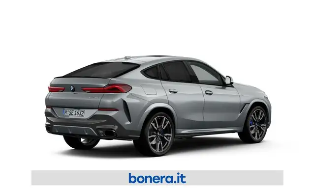 BMW X6 view 2