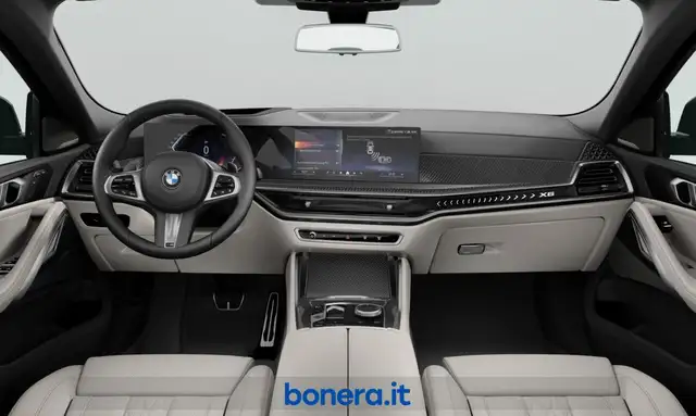 BMW X6 view 3