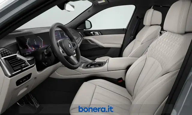 BMW X6 view 4