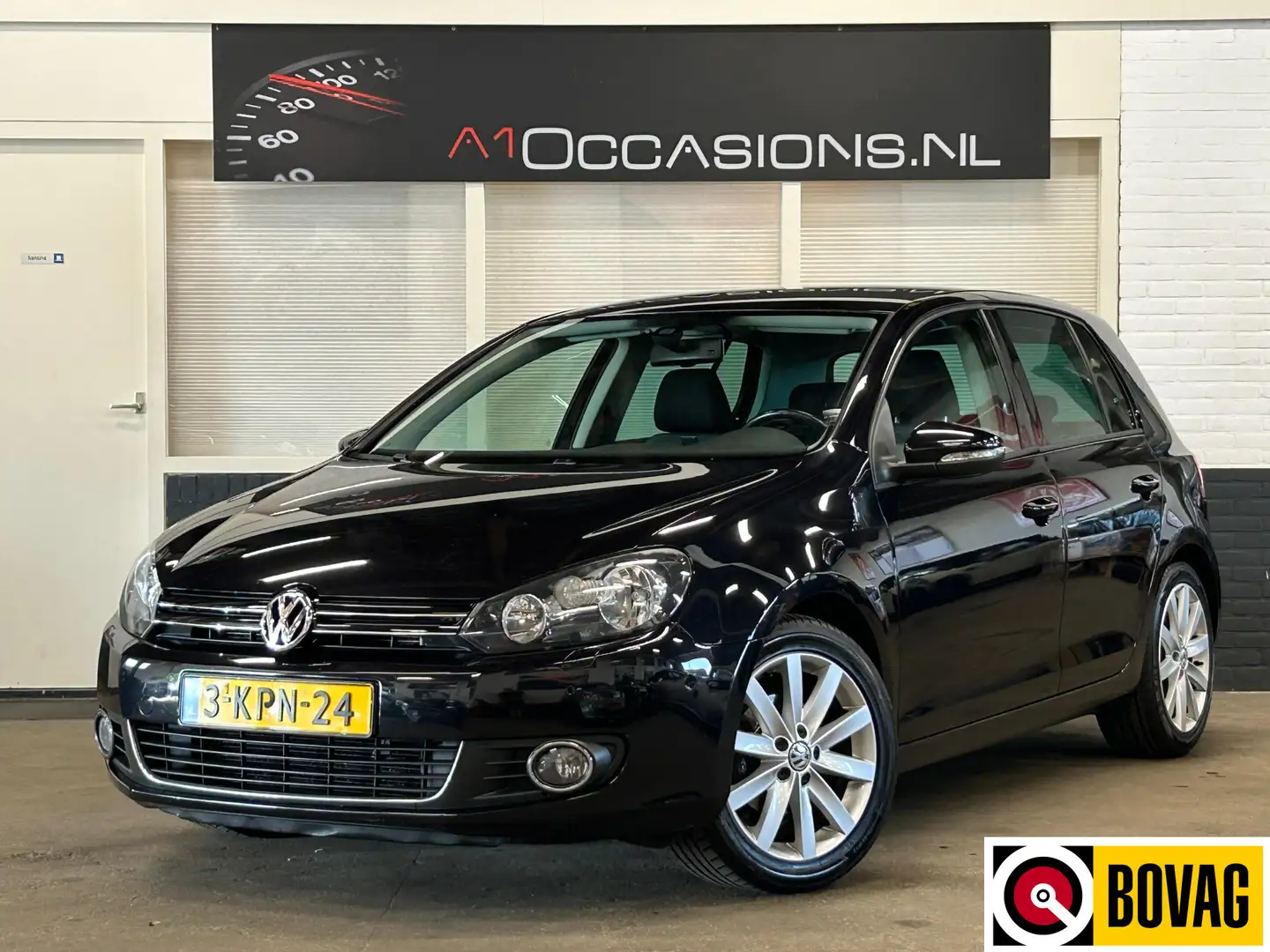 Volkswagen Golf 1.2 TSI Trendline Noir - 1
