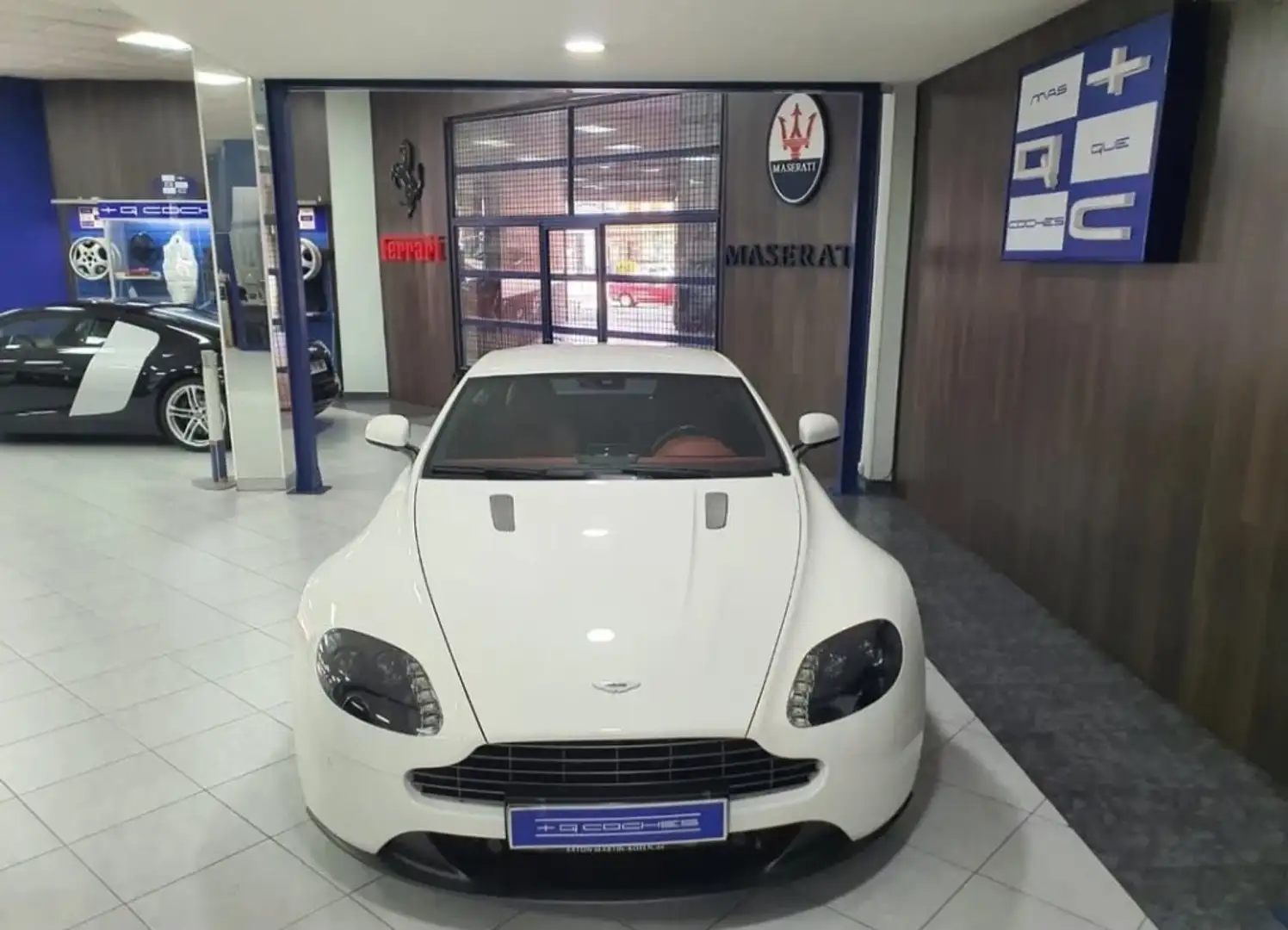 Aston Martin Vantage Deportivo Automático de 3 Puertas Blanco - 2