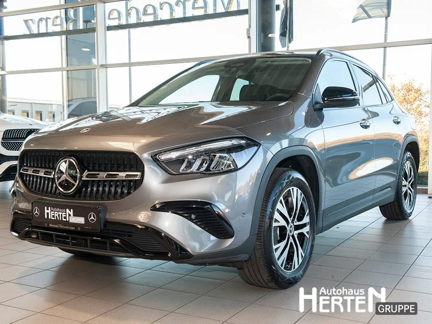 Mercedes-Benz GLA 250 e+PROGRESSIVE+NIGHT+LED+R-KAMERA+DAB+SHZ Grau - 1