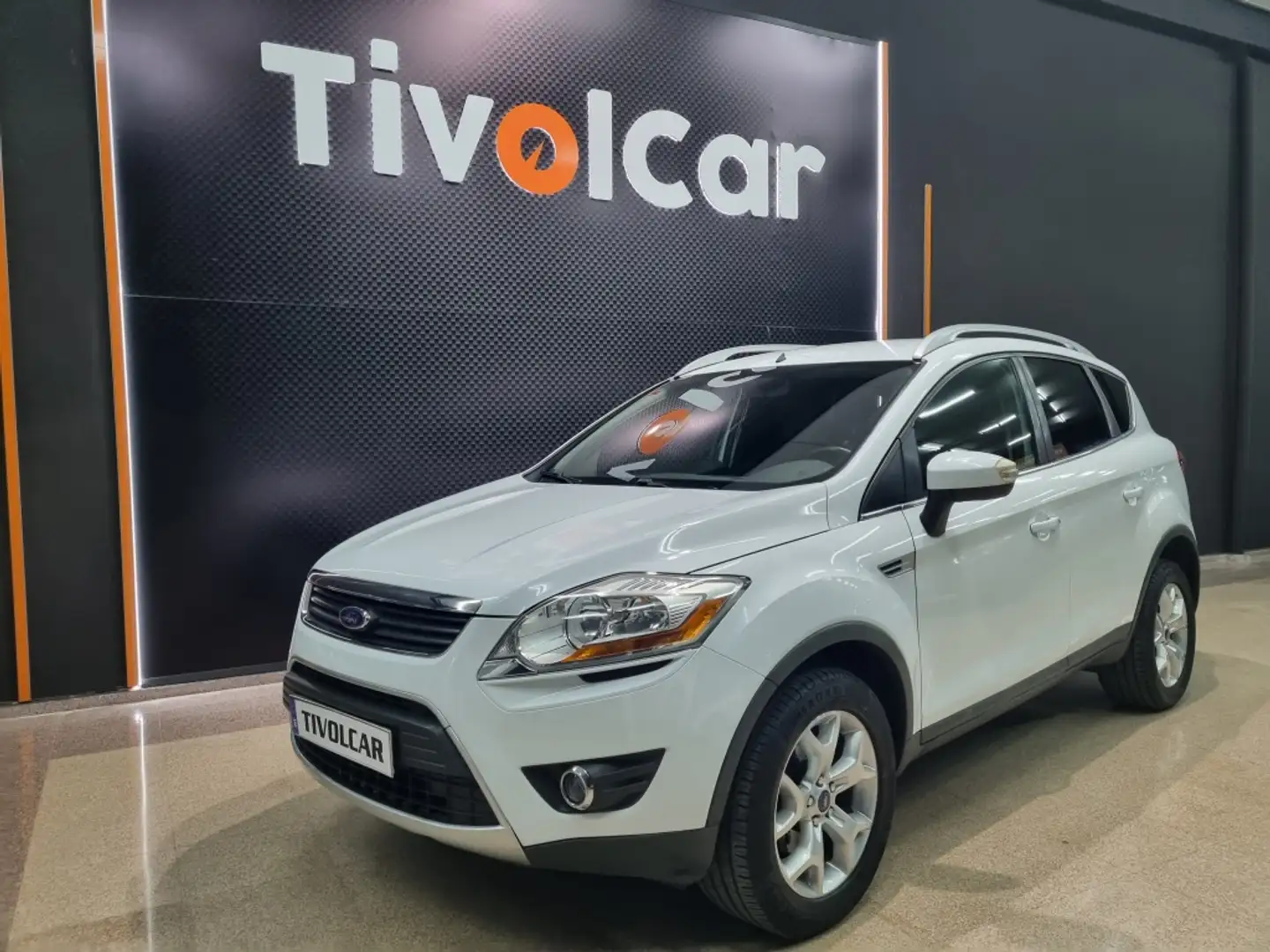Ford Kuga 2.0TDCI Trend 2WD White - 1