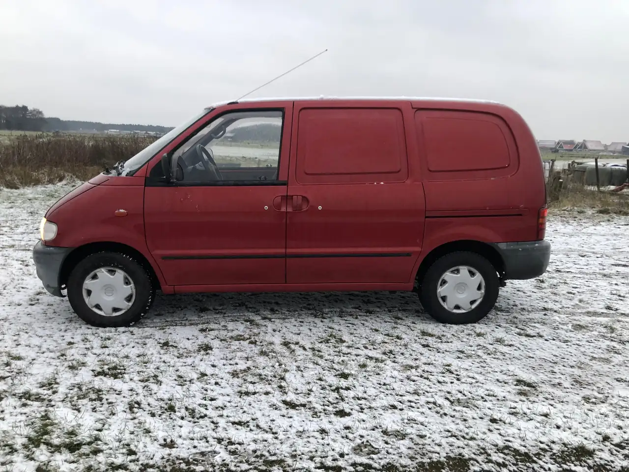 Nissan Vanette 2.3 E Basis, foto 3