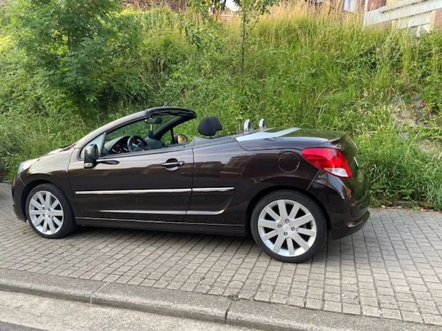 Peugeot 207 207 CC 1.6i Pack Brun - 2