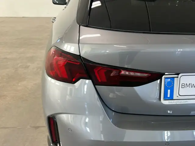 BMW 1 Series view 15