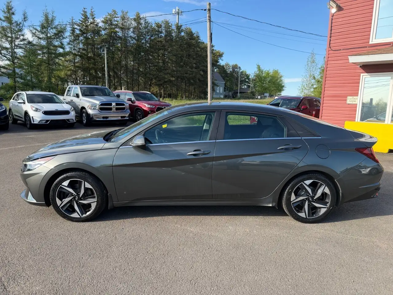 Hyundai ELANTRA снимка Hyundai ELANTRA