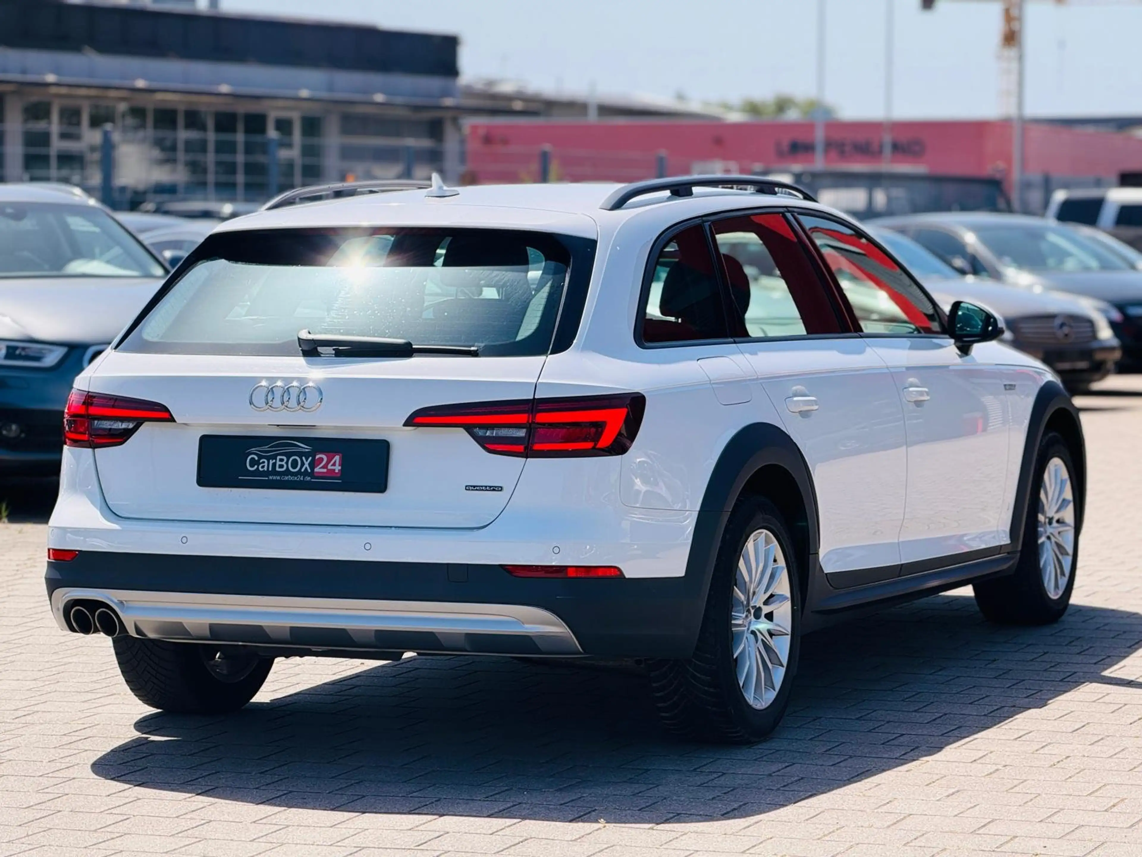 Audi A4 allroad Quattro TÜV 04/27 Inspektion neu Garantie — photo 24