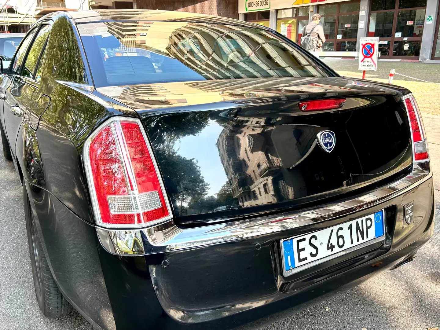 Lancia Thema Thema 2011 3.0 V6 mjt II Platinum 239cv auto Siyah - 1