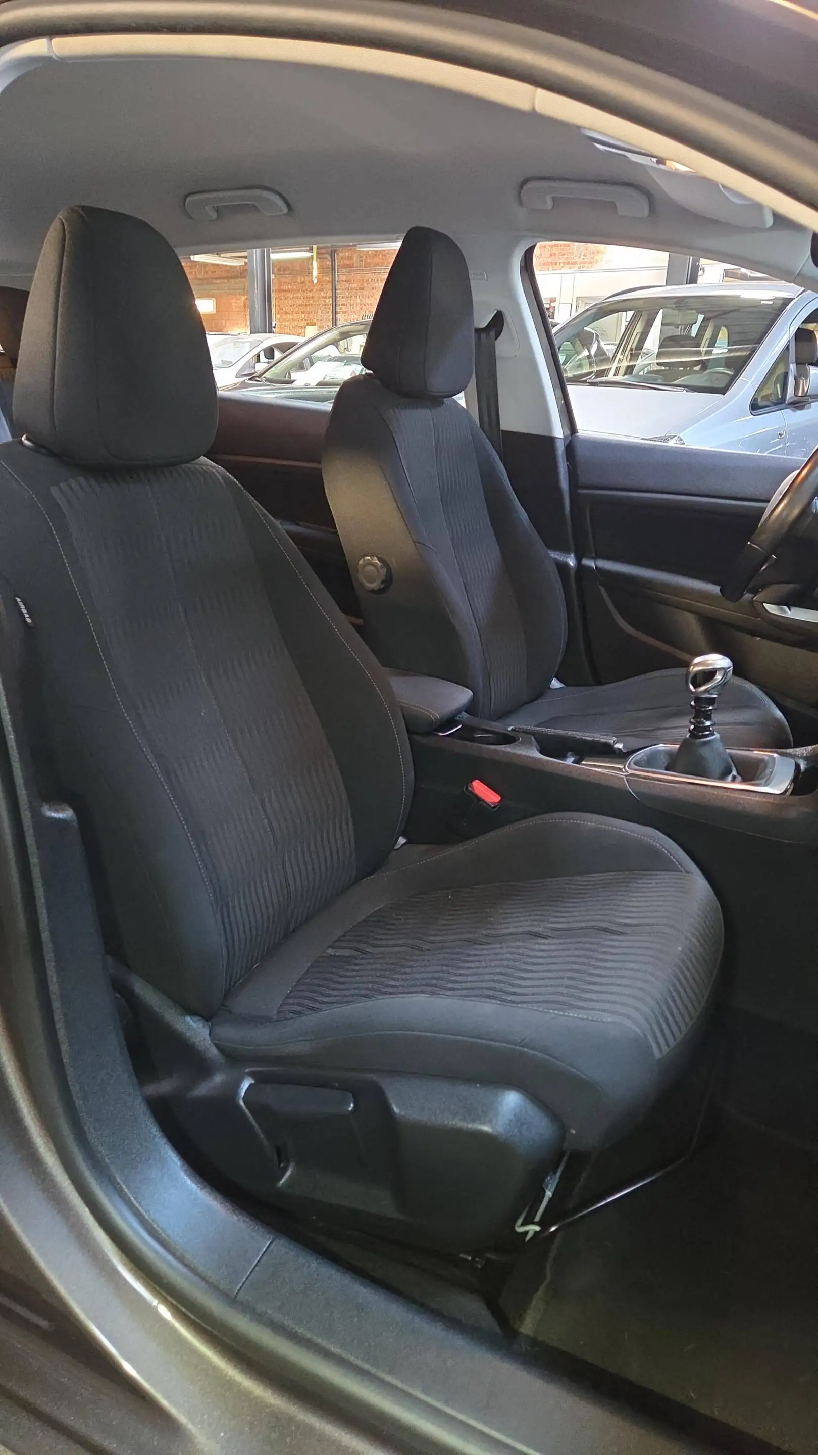 Peugeot 308 308 1.6 THP Active norme LEZ 2030 $$ 12MOIS GARANTI $$ — photo 16