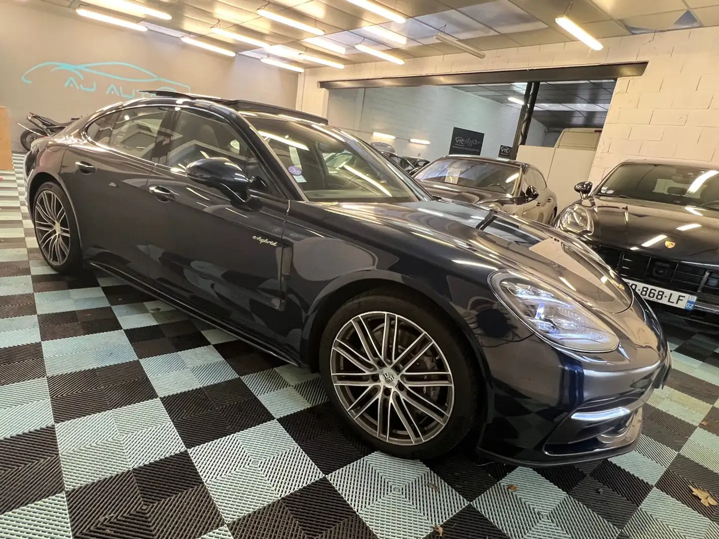Porsche Panamera PANAMERA 4E HYBRIDE 2.9 462CV TOIT OUVRANT ORIGINE Bleu - 1