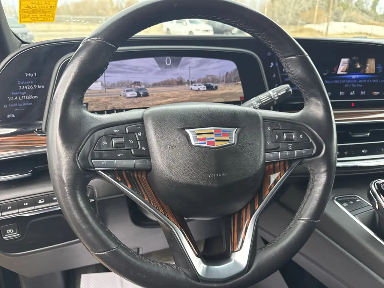 Cadillac Escalade снимка Cadillac Escalade