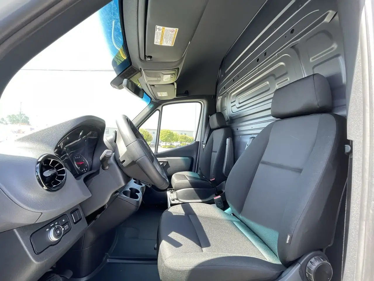 Mercedes-Benz Sprinter снимка Mercedes-Benz Sprinter