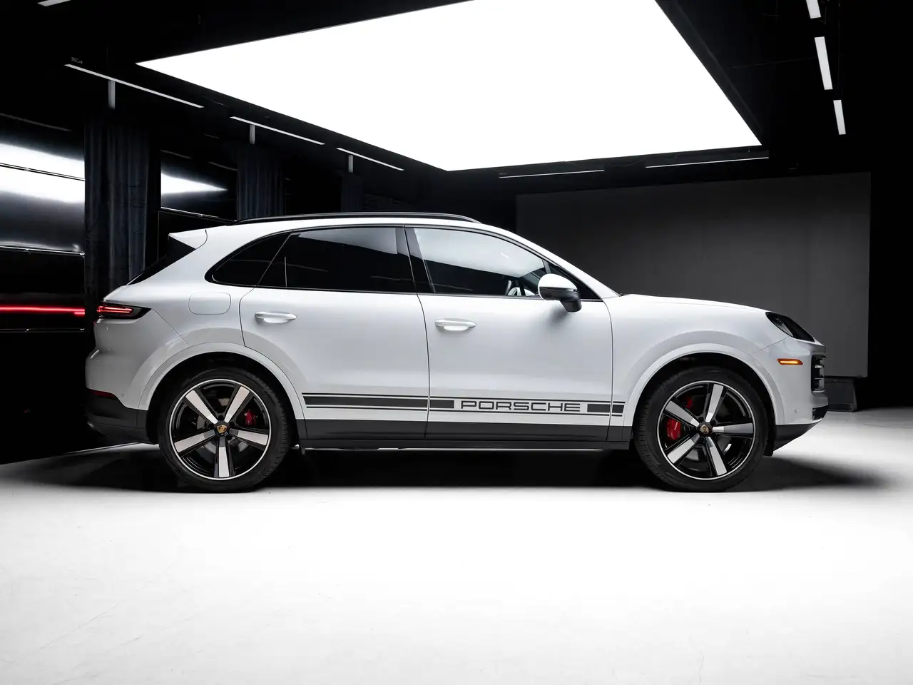 Porsche Cayenne снимка Porsche Cayenne