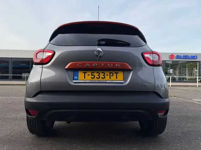 Renault Captur view 3