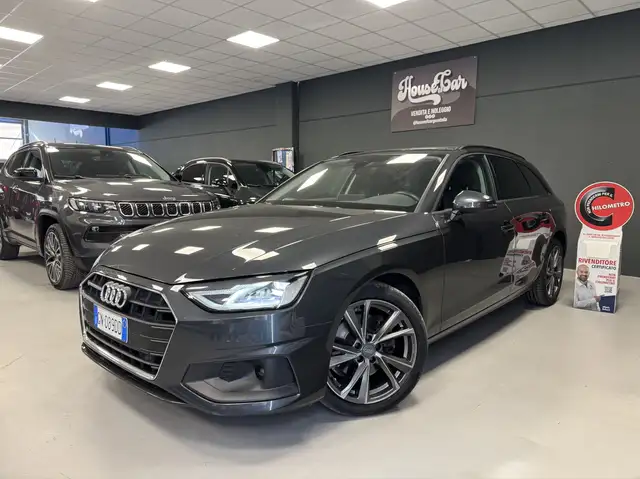 Audi A4 A4 Avant 30 2.0 tdi mhev Business Advanced 136cv s-tronic