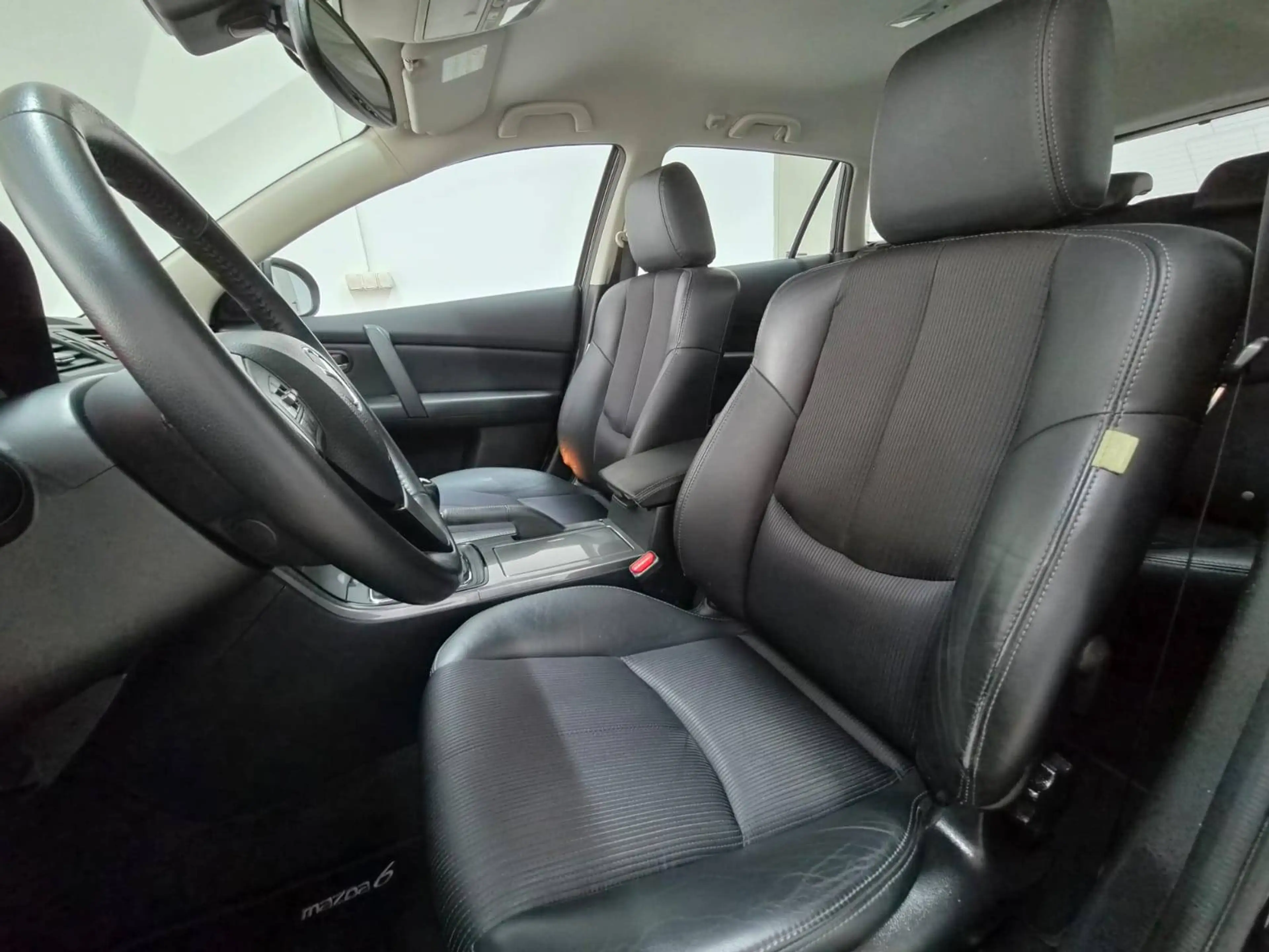 Mazda 6 Kombi 2.0 Edition 125 Leder Totwinkel BOSE 17" — photo 8