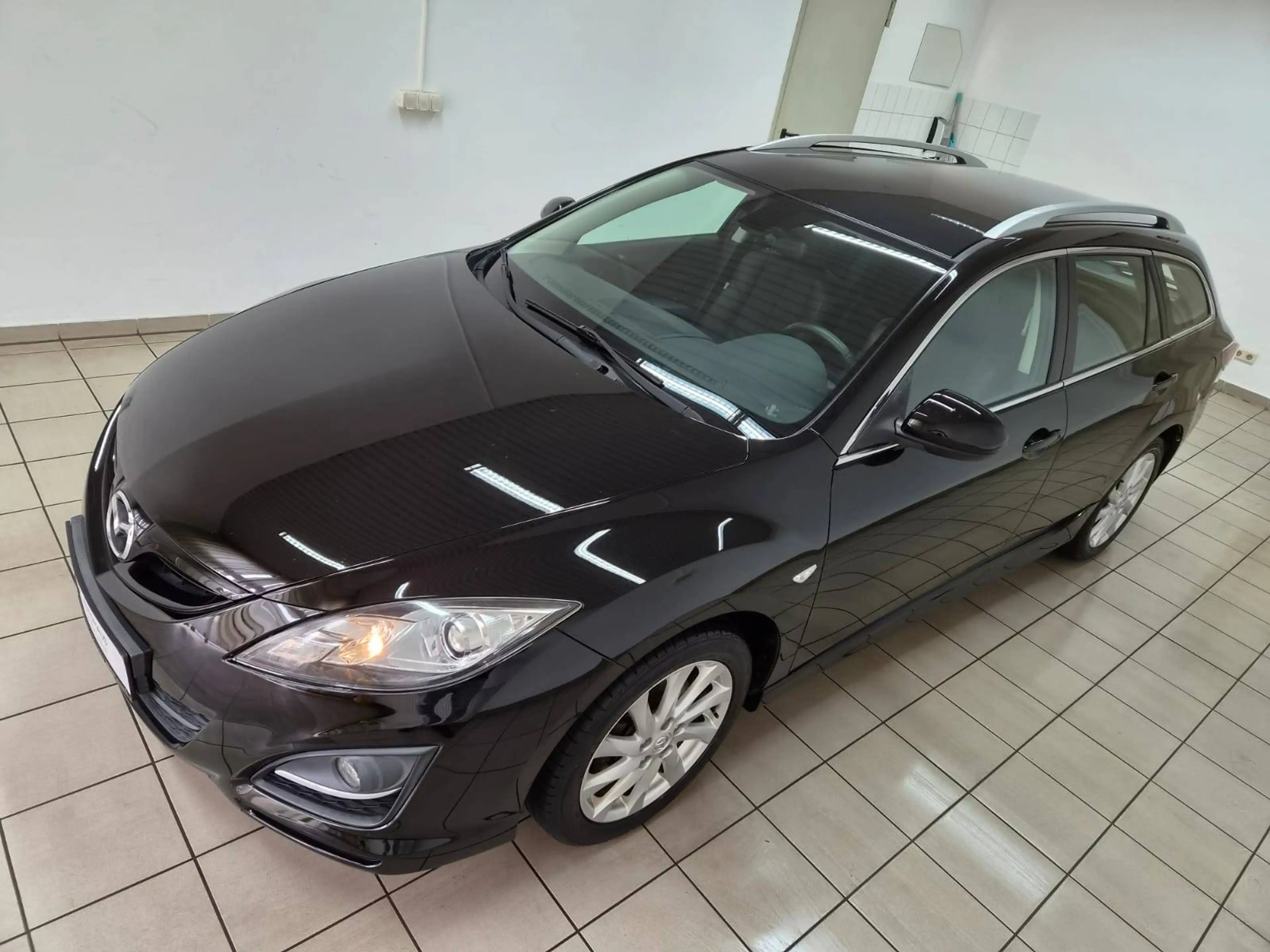 Mazda 6 Kombi 2.0 Edition 125 Leder Totwinkel BOSE 17" — photo 6