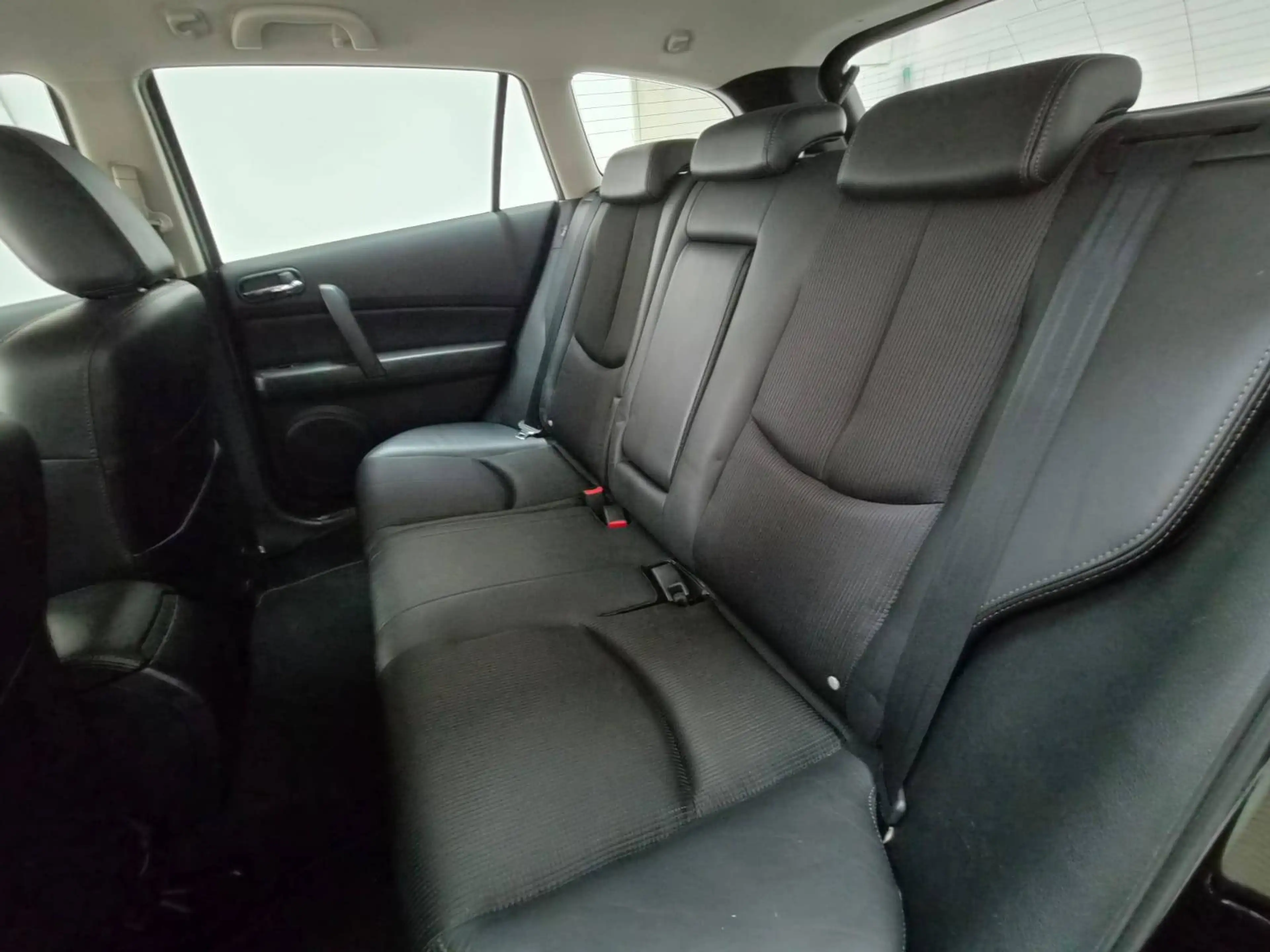 Mazda 6 Kombi 2.0 Edition 125 Leder Totwinkel BOSE 17" — photo 9