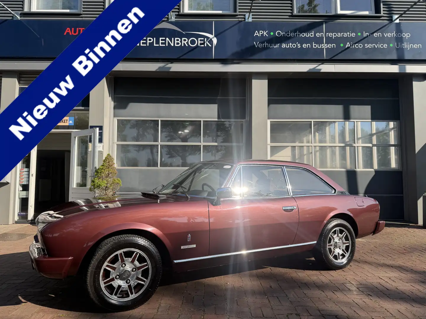Peugeot 504 2.0 Coupé Injection 2.0 Inj. Bj. 1980 – Uniek in N Rot - 1