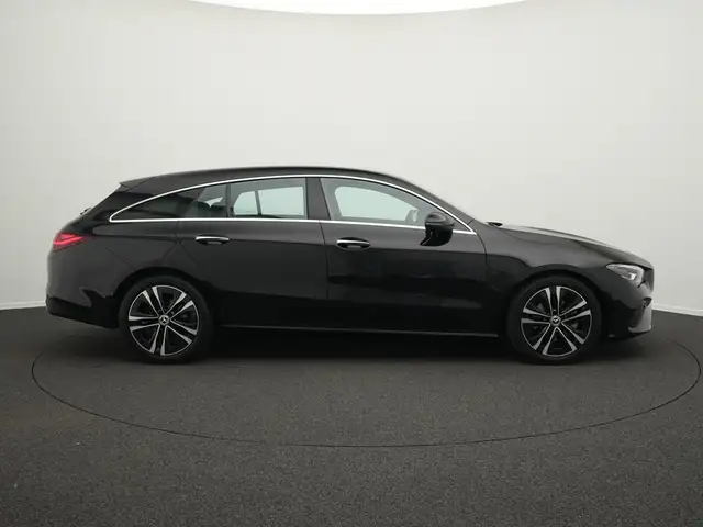 Mercedes-Benz CLA view 5