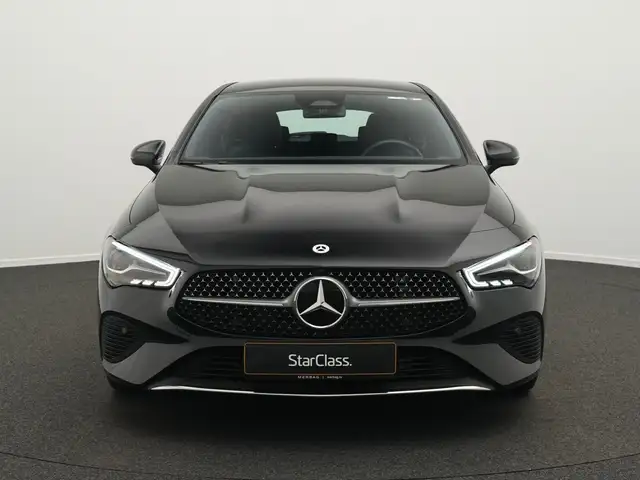 Mercedes-Benz CLA view 2
