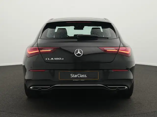 Mercedes-Benz CLA view 4