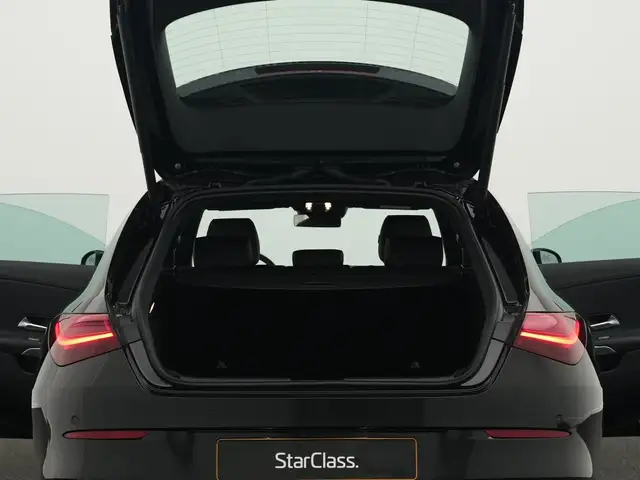 Mercedes-Benz CLA view 17