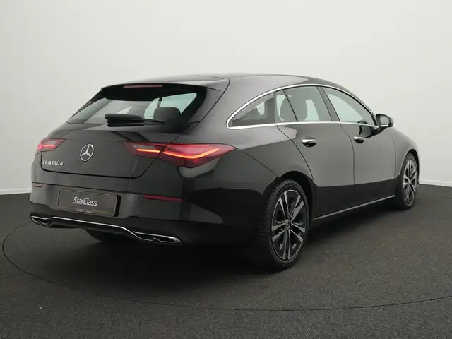Mercedes-Benz CLA view 3