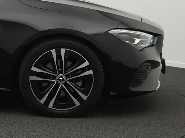 Mercedes-Benz CLA view 8