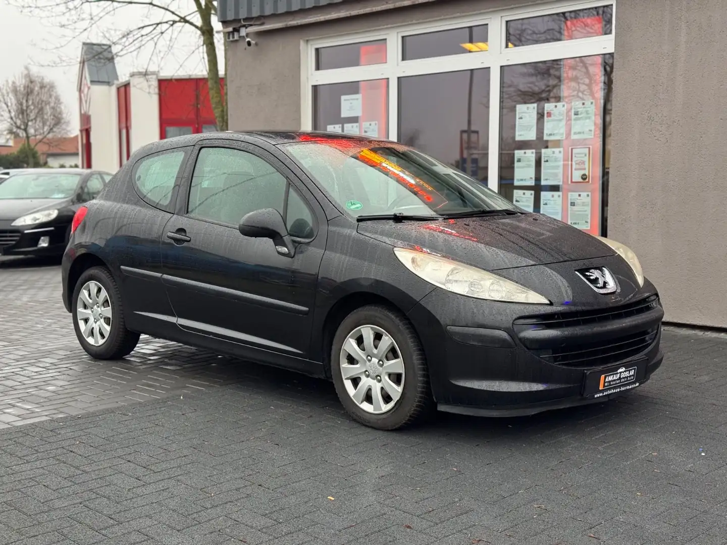 Peugeot 207 Tendance *Klima Schwarz - 2