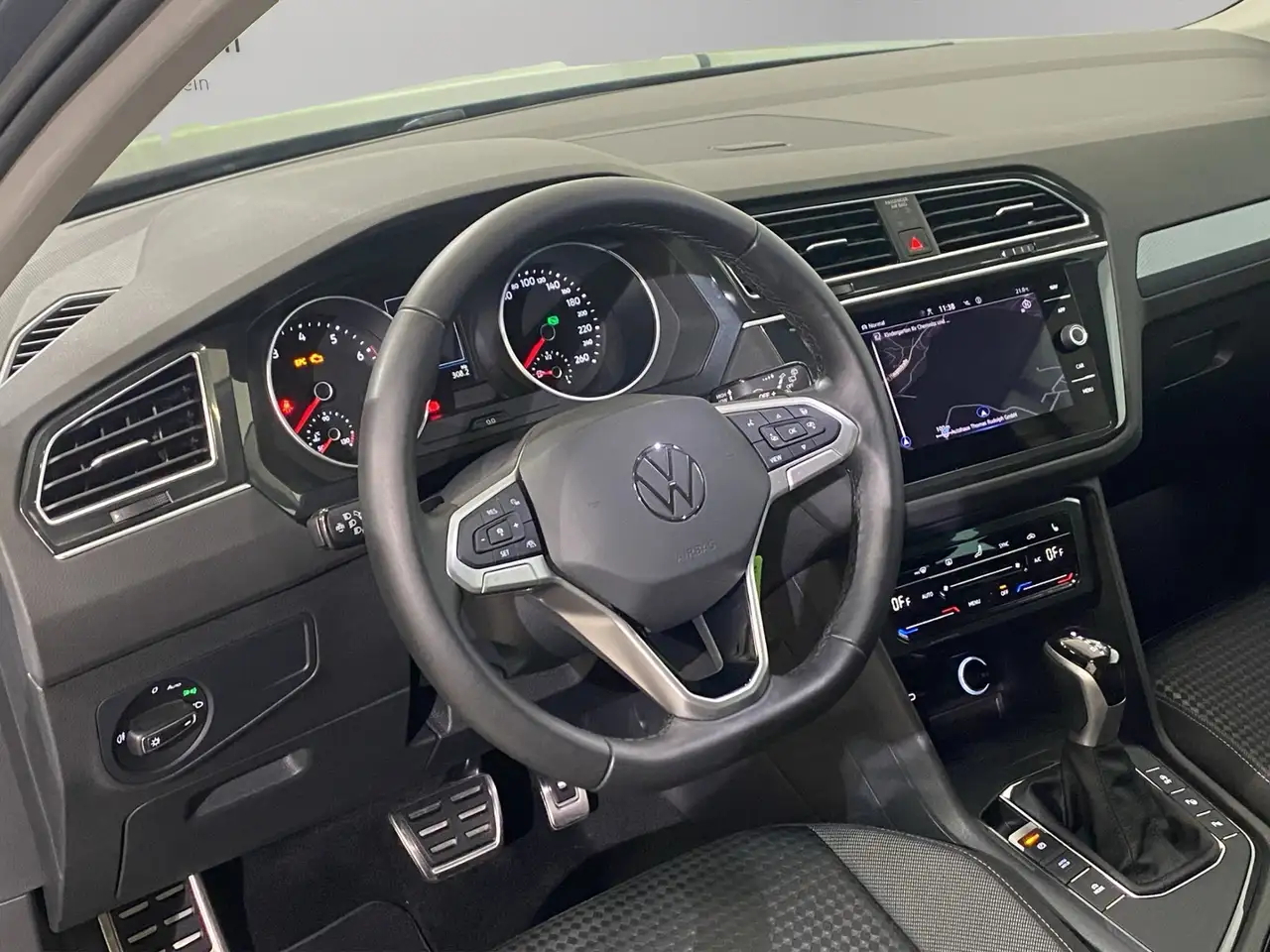 Volkswagen Tiguan 1.5 TSI DSG Active / Navi LED RFK, миниатюра 4